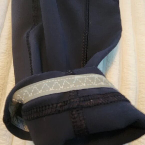 Lululemon Run: Ice Queen 7/8 Tight Navy - Picture 8 of 14